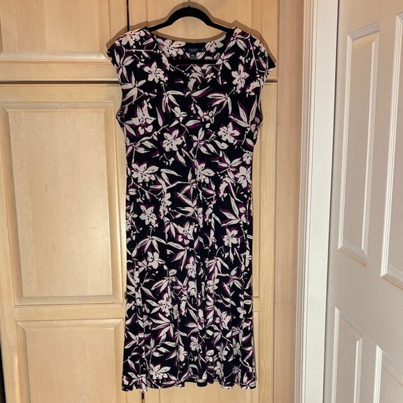 Chaps Floral Navy, Fuchsia and White Floral Dress Size Large - Picture 1 of 5
